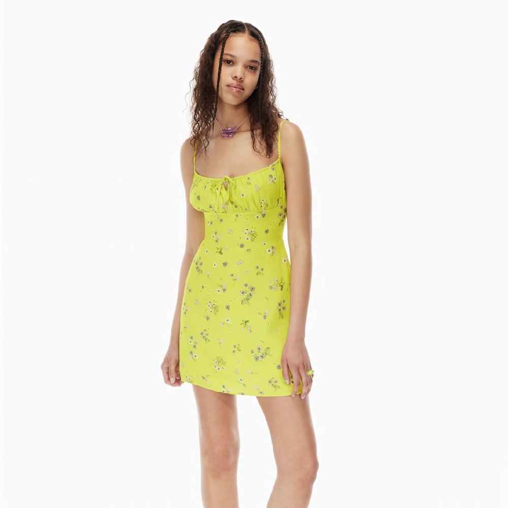 Aritzia Sunday Best
Delilah Mini Dress